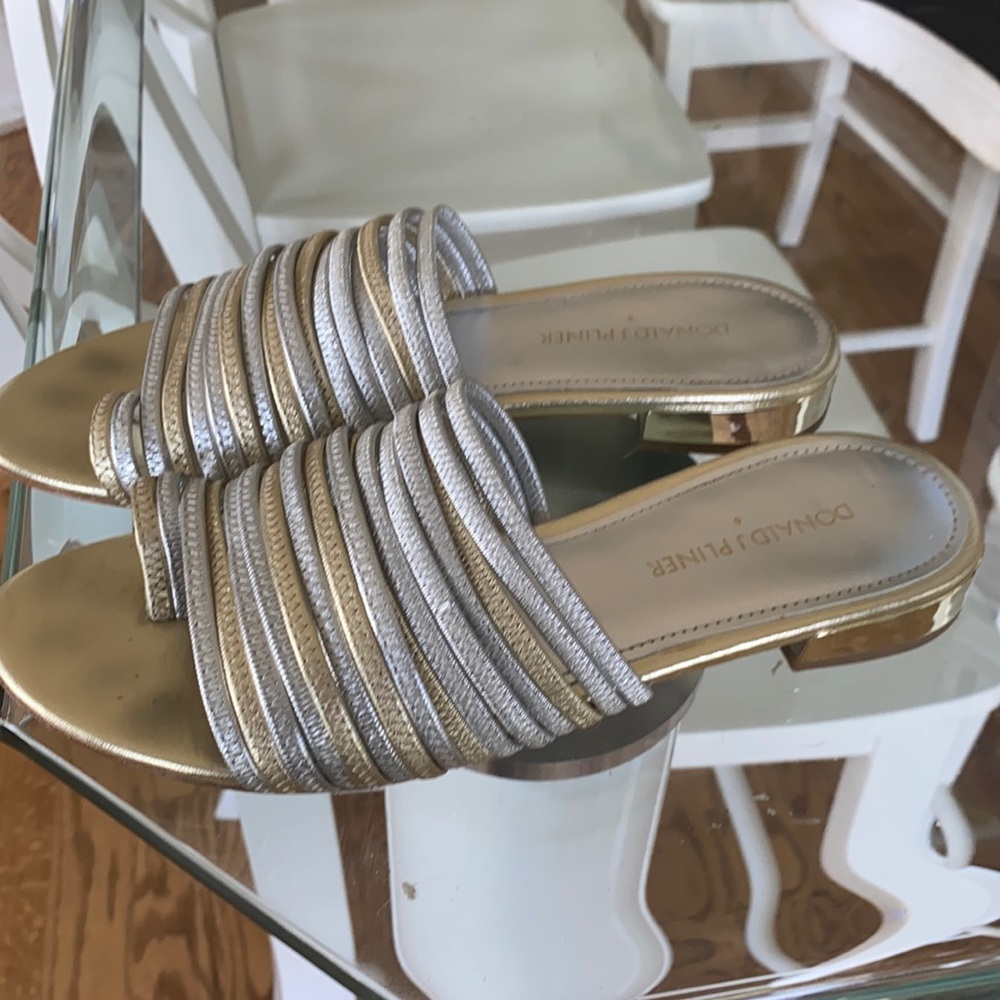 Donald j pliner sandal